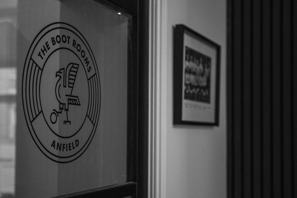 The Boot Rooms Anfield Liverpool Eksteriør bilde